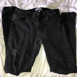Black Skinny Ripped Jeans Paige Denim Size 28🖤